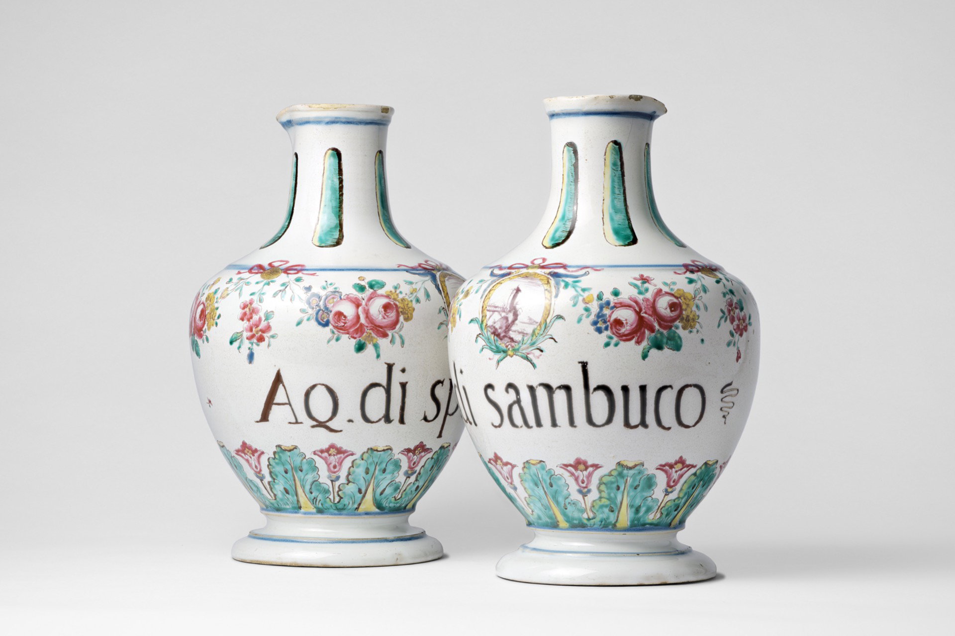 Coppia di fiasche da farmacia di maiolica. Milano, Manifattura Felice Clerici, 1770 - 1780